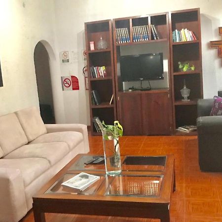 Hostal De San Pedro 촐룰라 외부 사진